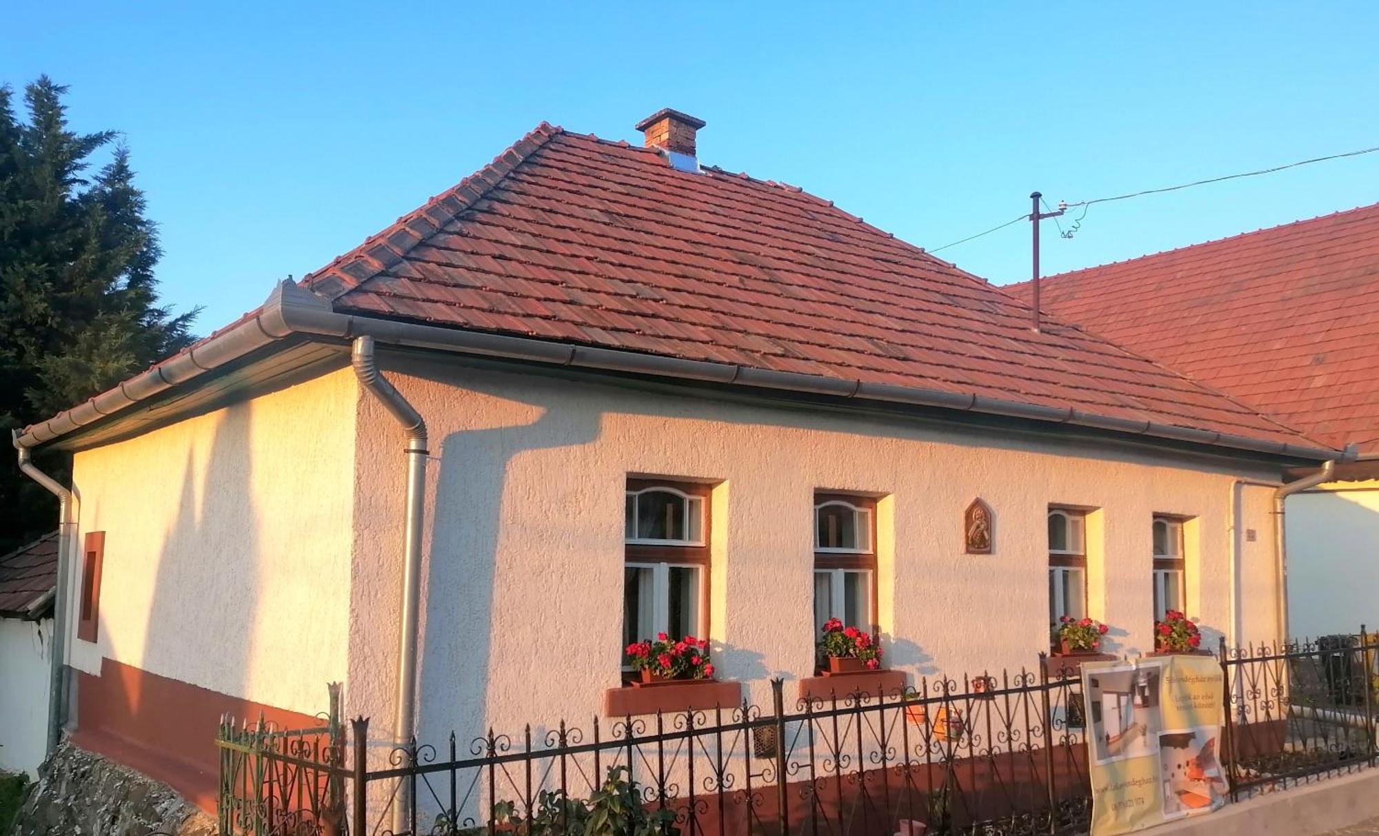 Lankas Vendeghaz - Holloko Villa Екстериор снимка